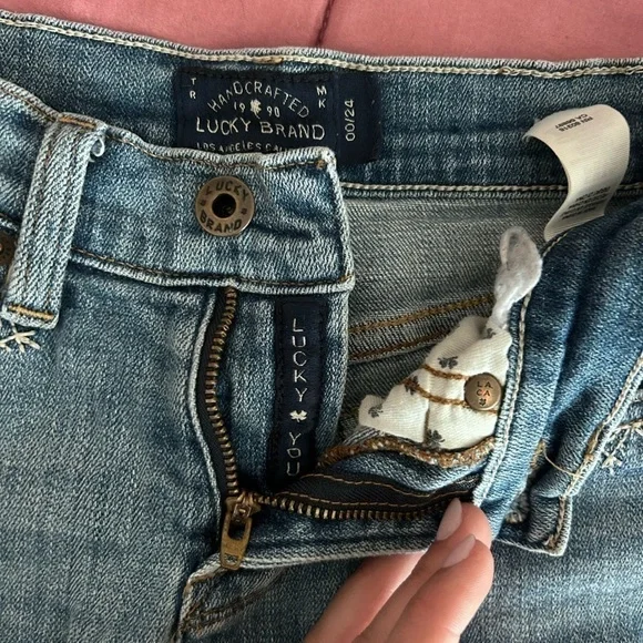 *BUNDLE* Lucky Brand denim shorts - Picture 4 of 12